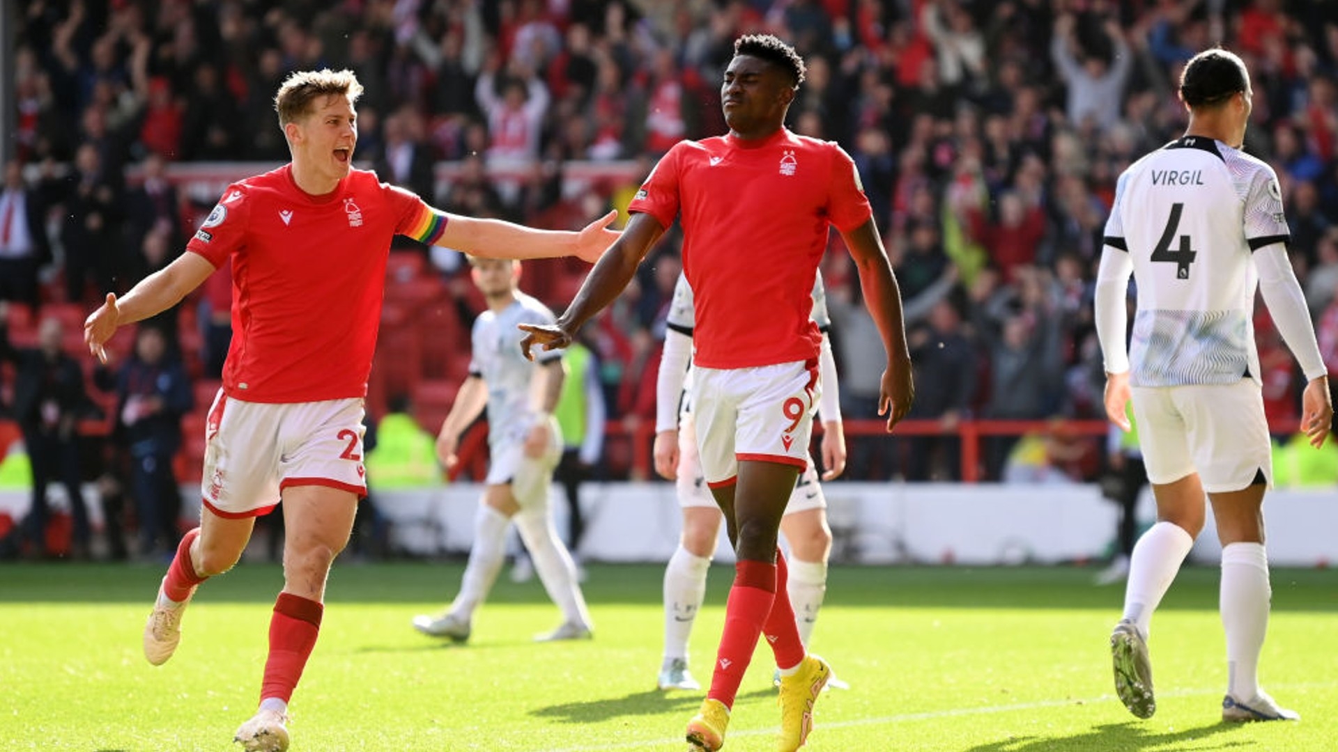 科莫依然面 科莫依然面